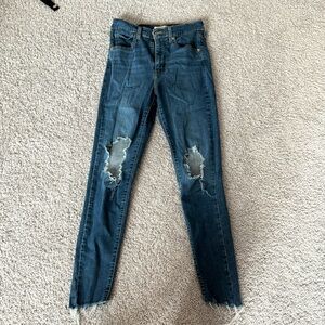 Levi mile high super skinny